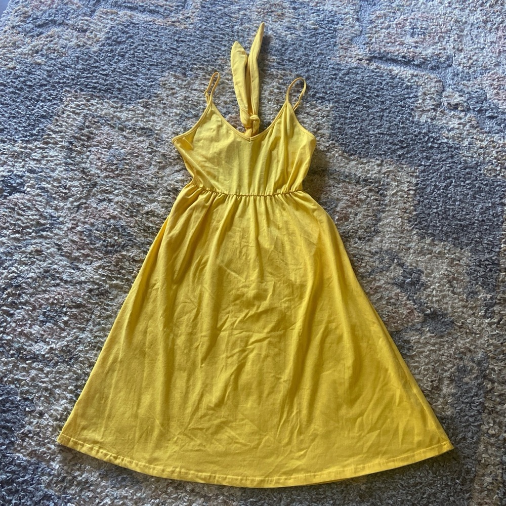 Elegant Yellow Maxi Dress
